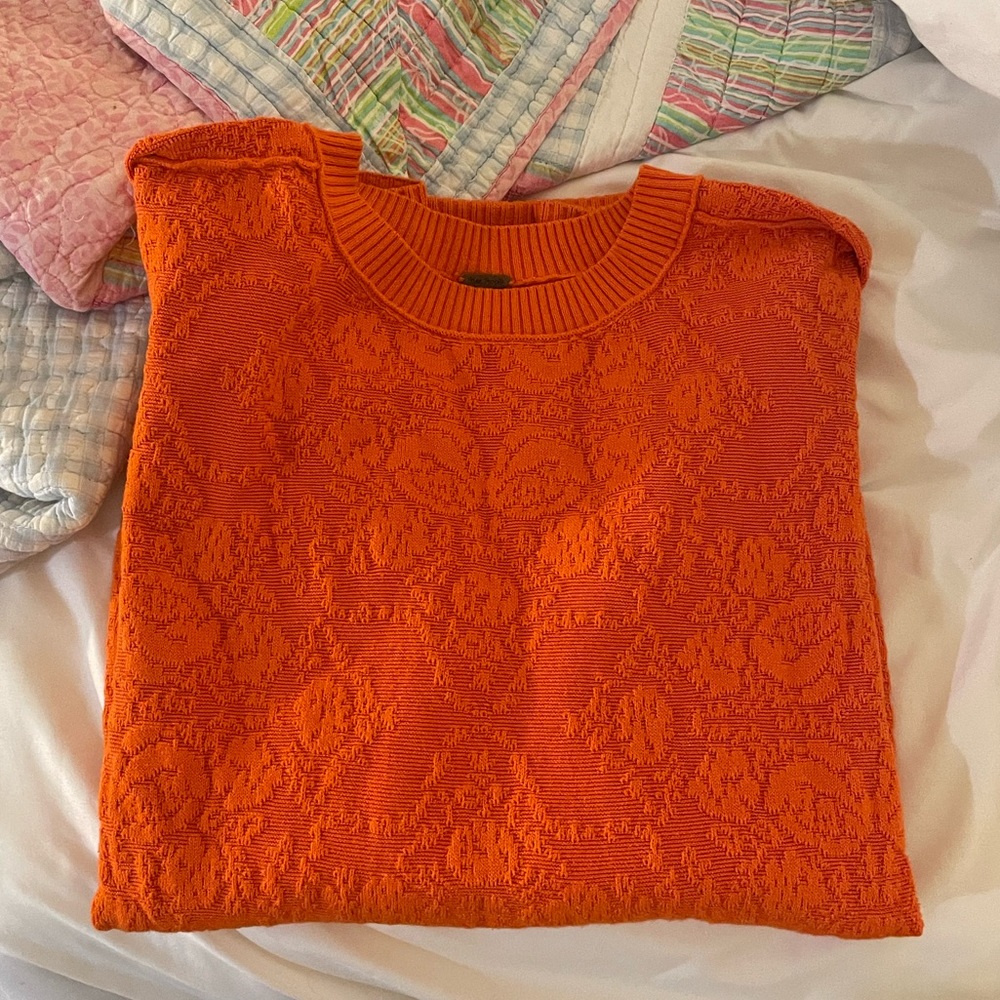 Free People Orange Crewneck Sweatshirt in SMALL - oversized